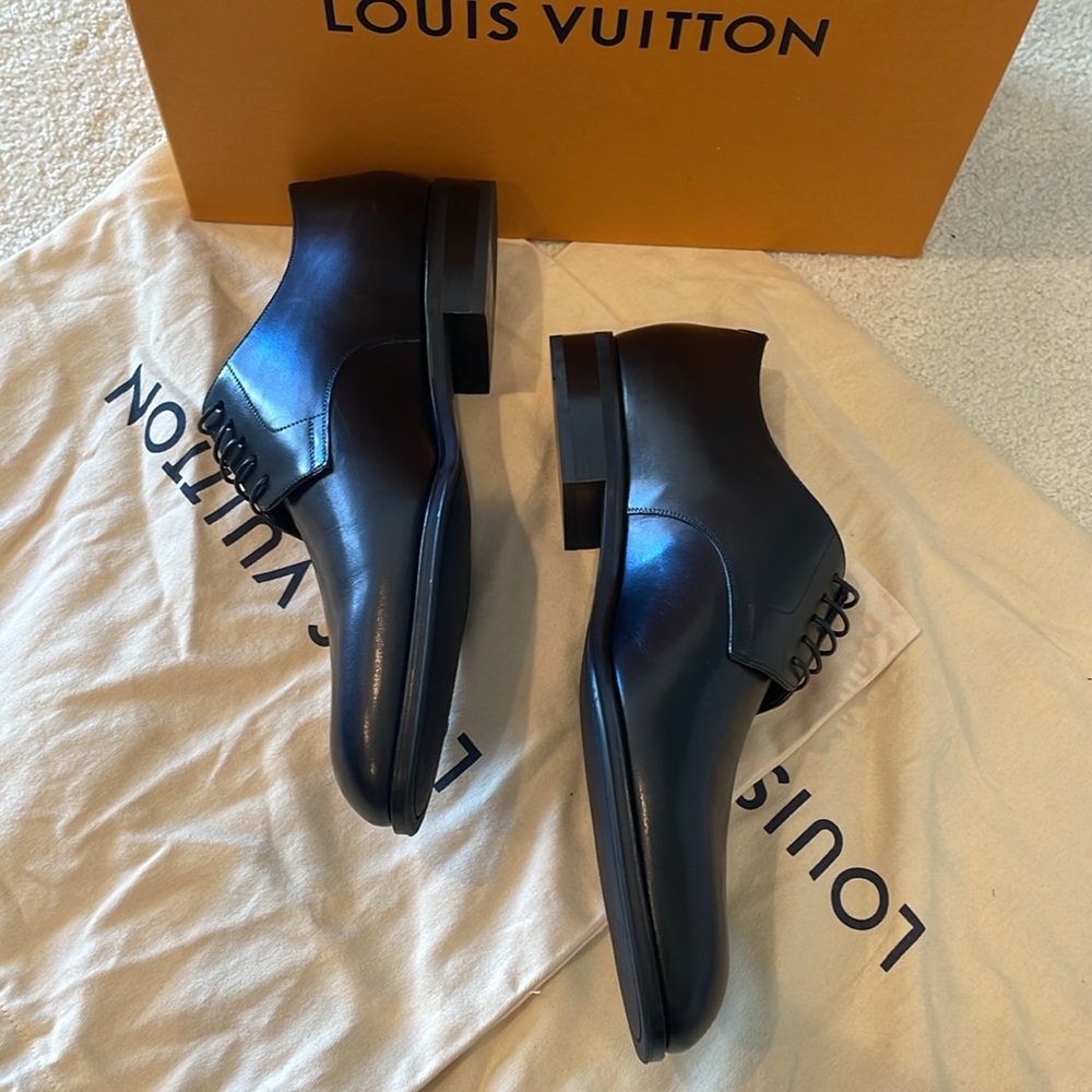 Louis Vuitton Men’s Cabronne Derby Formal Shoes - Picture 5 of 10